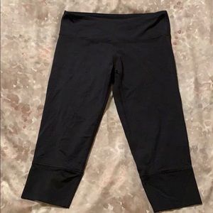 Lululemon wonder under cropped legging